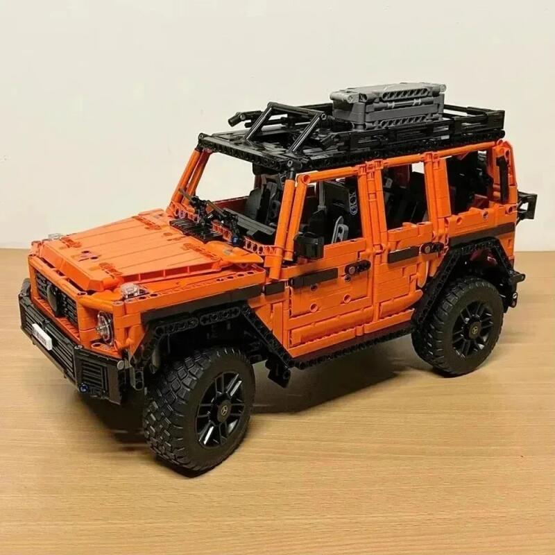 Oranje off-road voertuig G500  - Party Games Young Adults recensie en prijs